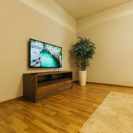 צ'רנוביץ Atlant Luxury Big Family Apart On Golovna З Двома Окремими Спальнями Навпроти Тц Депот Безконтактне Заселення מראה חיצוני תמונה