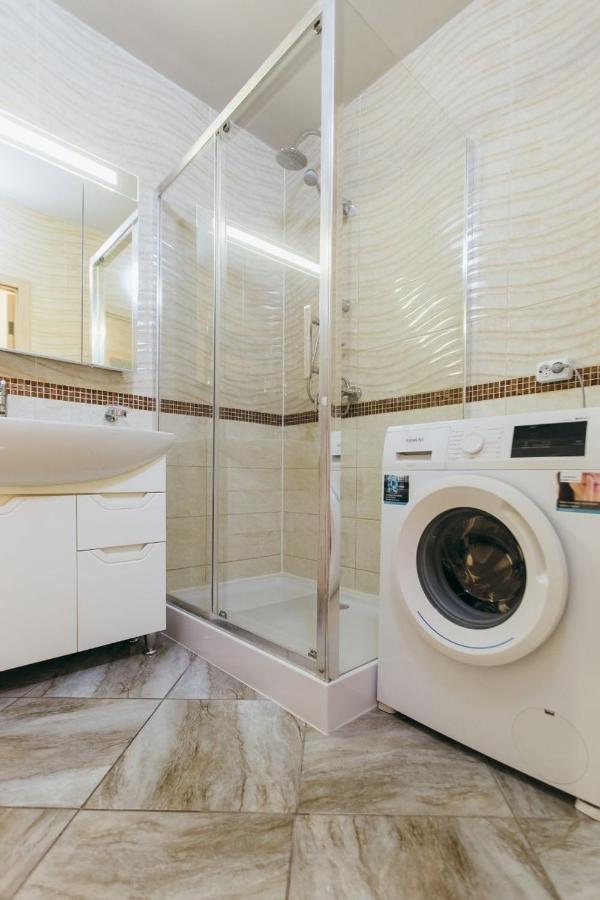 צ'רנוביץ Atlant Luxury Big Family Apart On Golovna З Двома Окремими Спальнями Навпроти Тц Депот Безконтактне Заселення מראה חיצוני תמונה