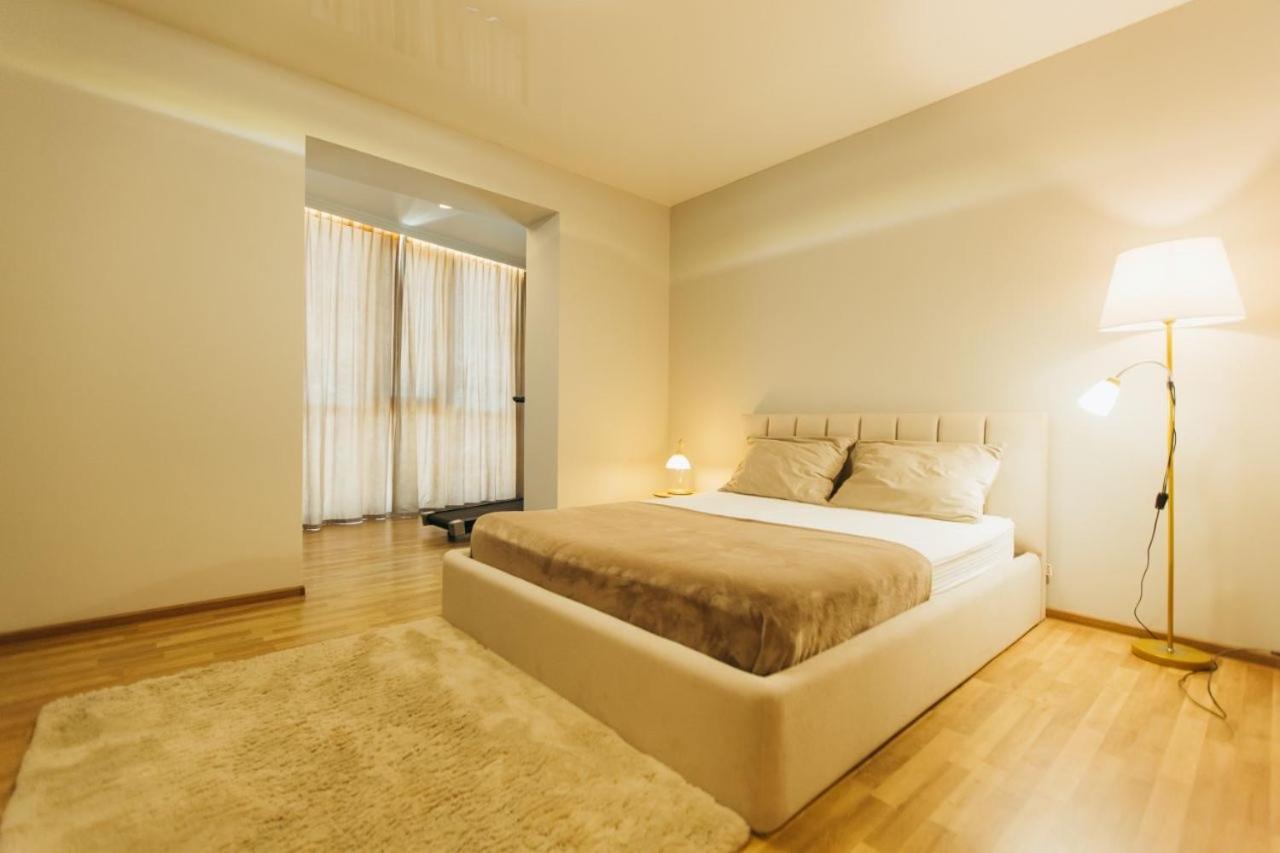 צ'רנוביץ Atlant Luxury Big Family Apart On Golovna З Двома Окремими Спальнями Навпроти Тц Депот Безконтактне Заселення מראה חיצוני תמונה